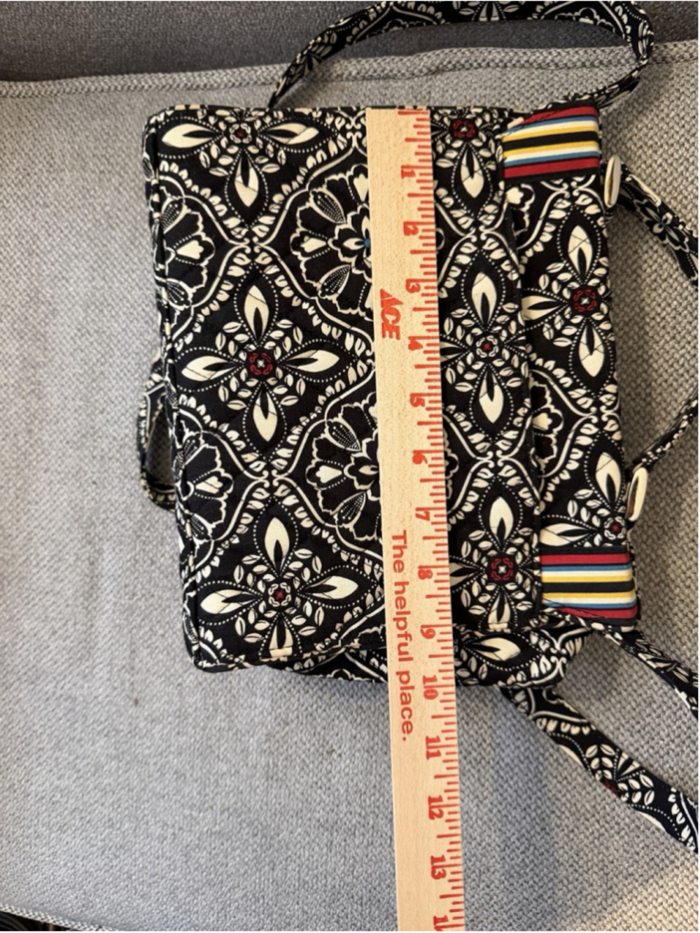 Vera Bradley Julia convertible crossbody bag in the retired Barcelona pattern - Picture 5 of 6